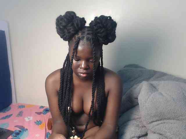 Petitebeauty webcam