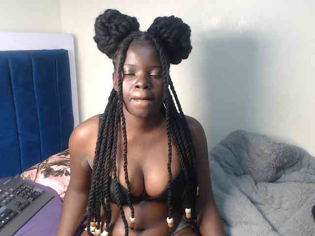 Petitebeauty webcam