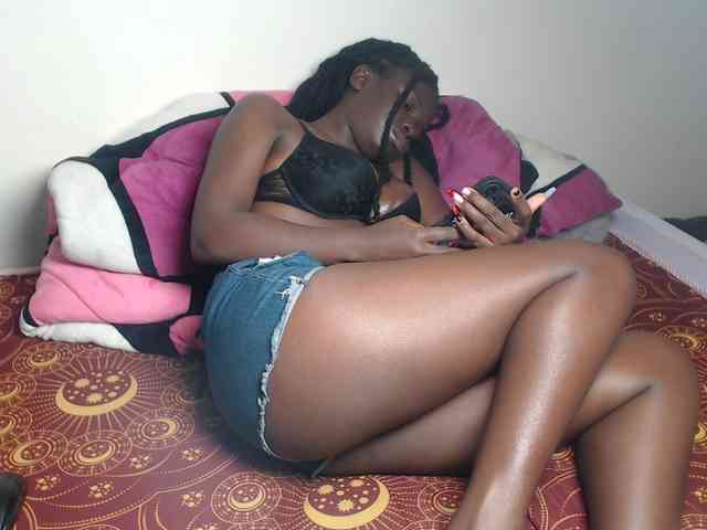 Petitebeauty webcam