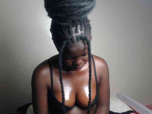 Petitebeauty webcam