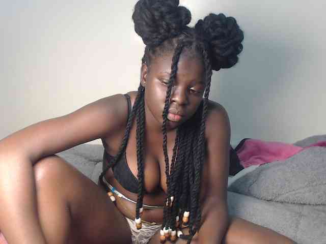 Petitebeauty webcam