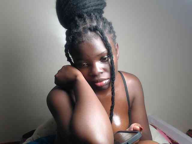 Petitebeauty webcam