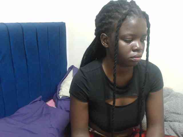 Petitebeauty webcam
