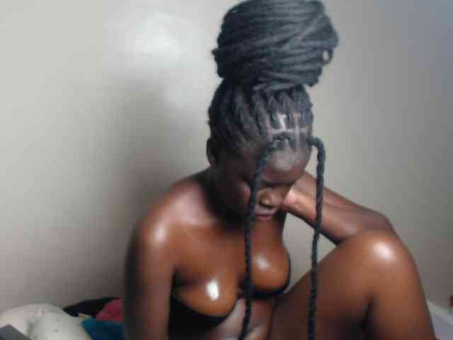 Petitebeauty webcam