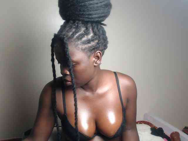 Petitebeauty webcam
