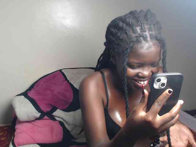 Petitebeauty webcam