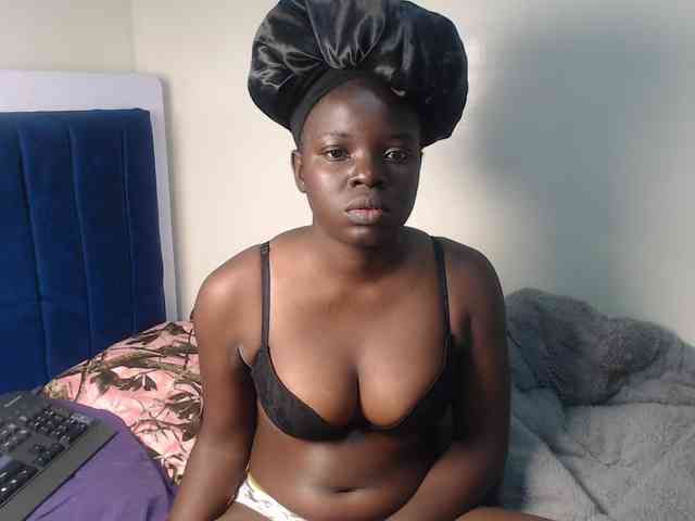 Petitebeauty webcam