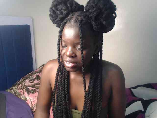 Petitebeauty webcam