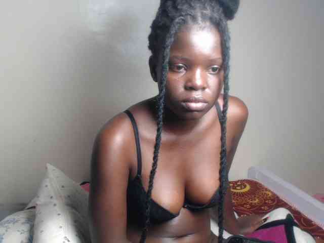 Petitebeauty webcam