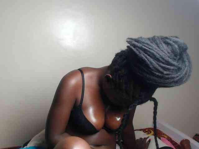 Petitebeauty webcam