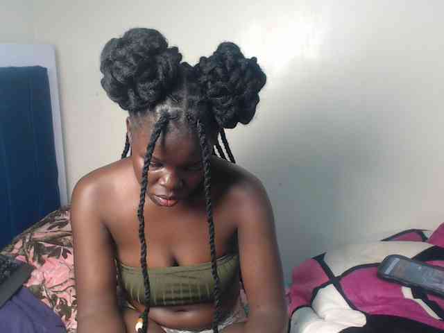 Petitebeauty webcam
