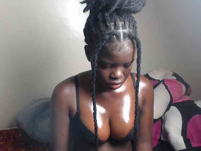 Petitebeauty webcam