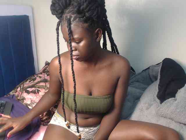 Petitebeauty webcam