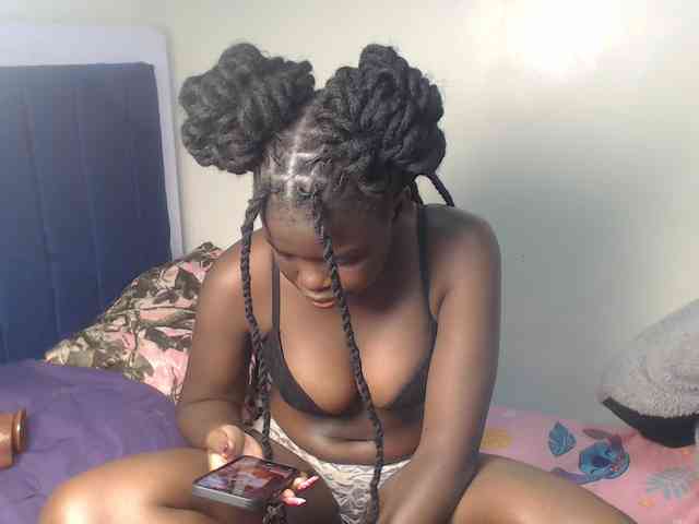 Petitebeauty webcam
