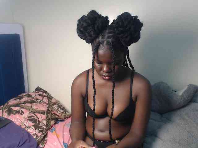 Petitebeauty webcam