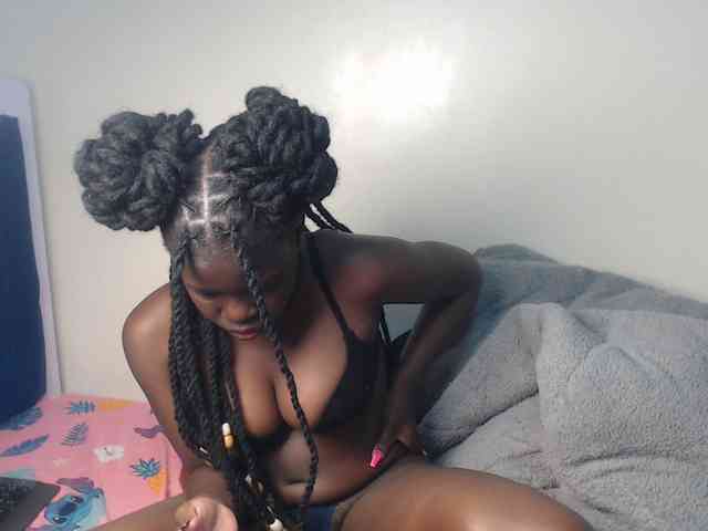 Petitebeauty webcam