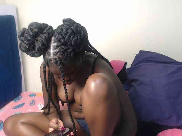 Petitebeauty webcam