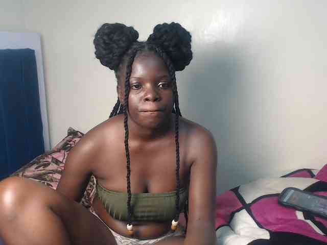 Petitebeauty webcam