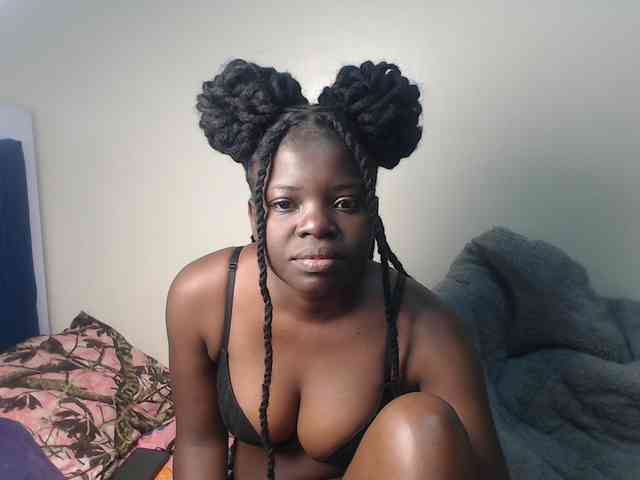 Petitebeauty webcam