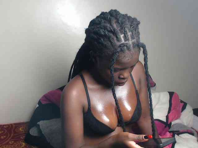 Petitebeauty webcam