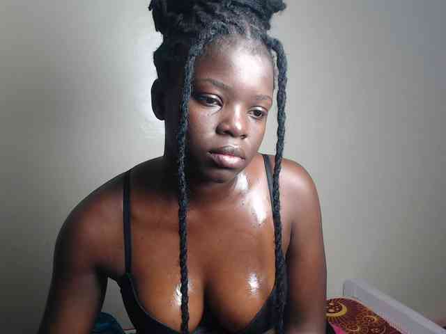 Petitebeauty webcam