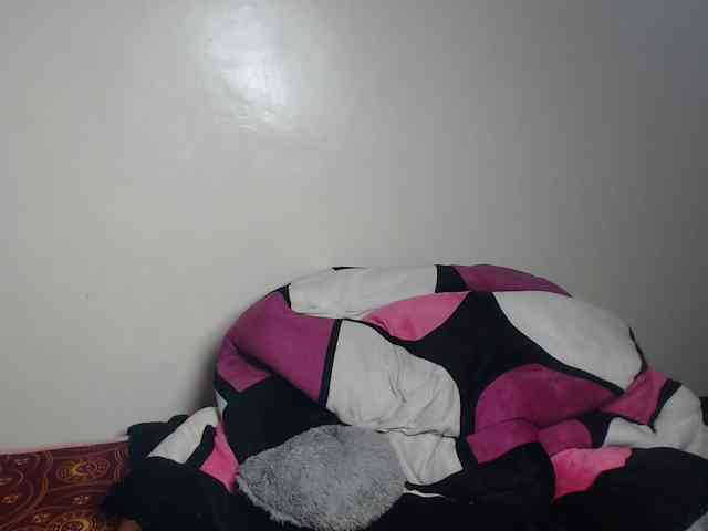 Petitebeauty webcam