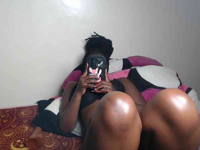 Petitebeauty webcam