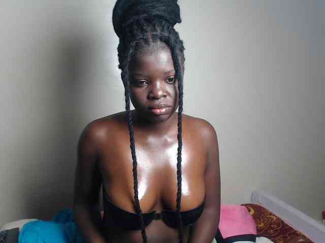 Petitebeauty webcam