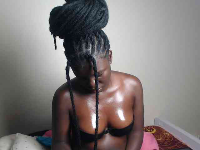 Petitebeauty webcam