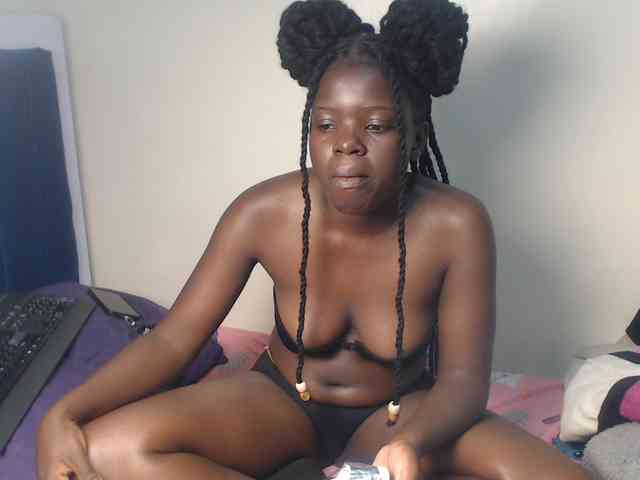 Petitebeauty webcam