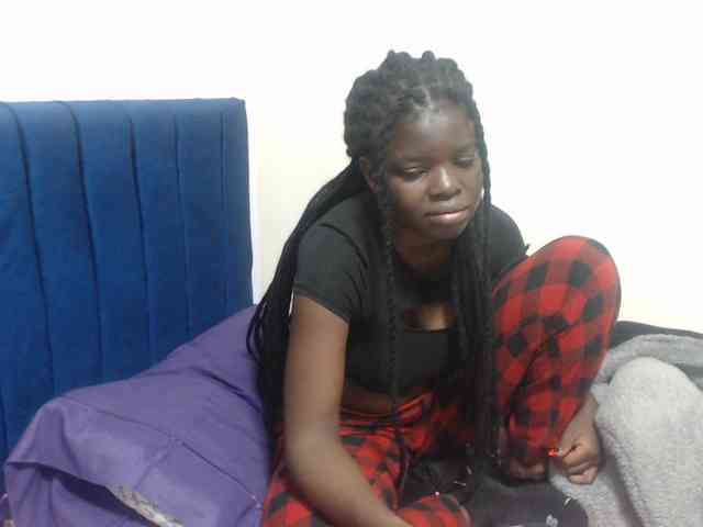 Petitebeauty webcam
