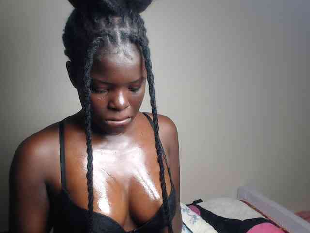Petitebeauty webcam