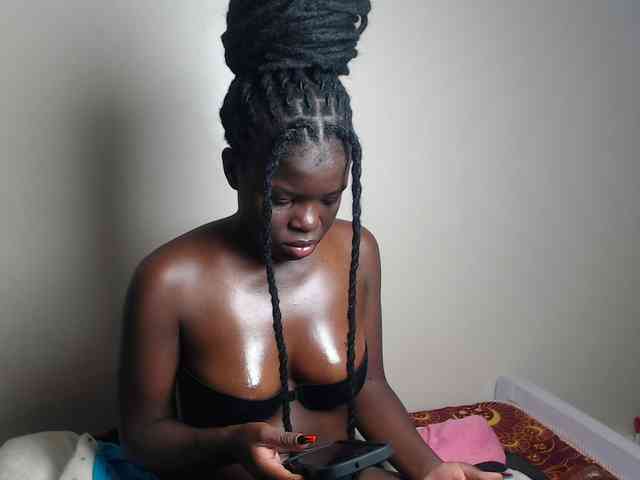 Petitebeauty webcam