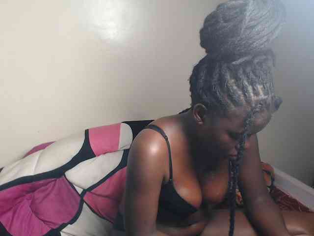Petitebeauty webcam