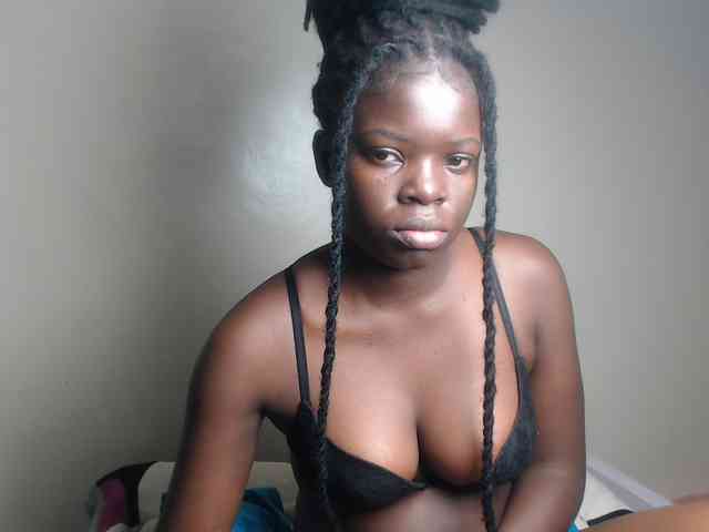 Petitebeauty webcam