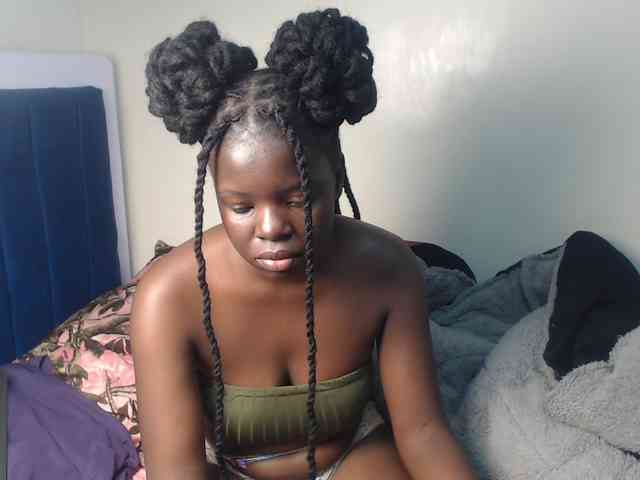 Petitebeauty webcam