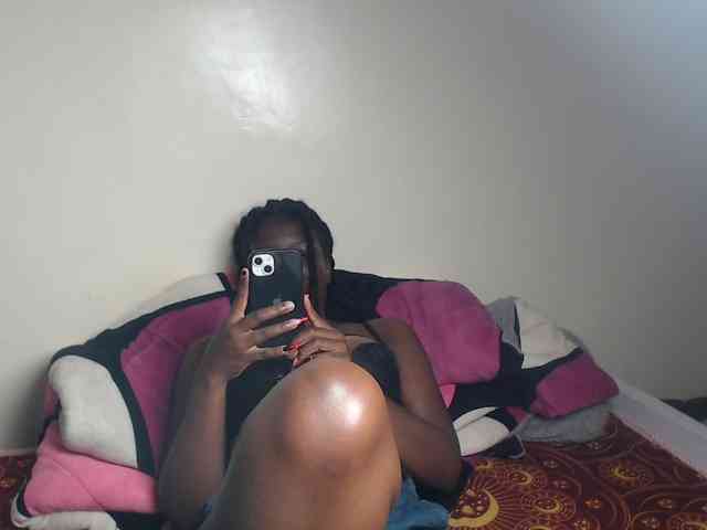 Petitebeauty webcam