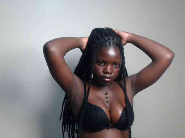 Petitebeauty webcam