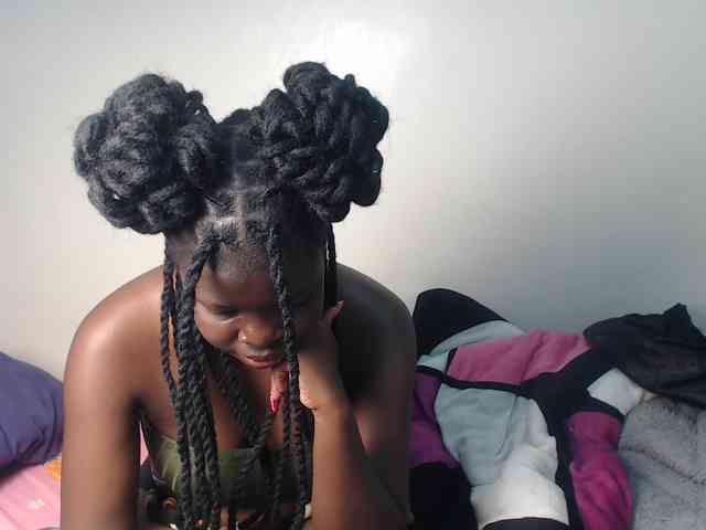Petitebeauty webcam