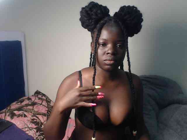 Petitebeauty webcam