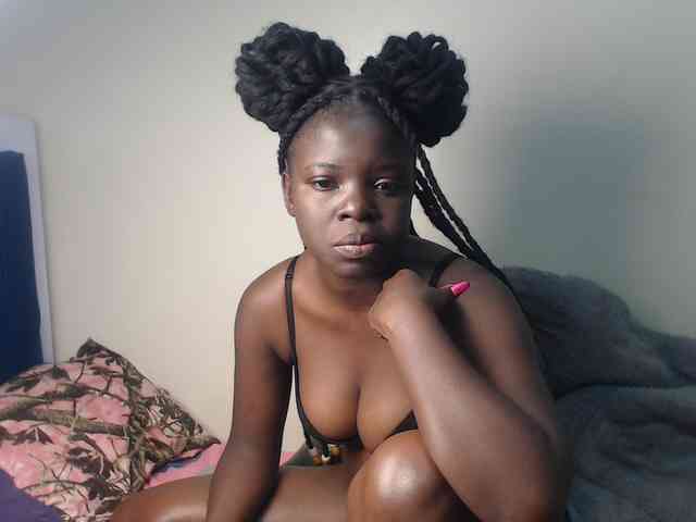 Petitebeauty webcam