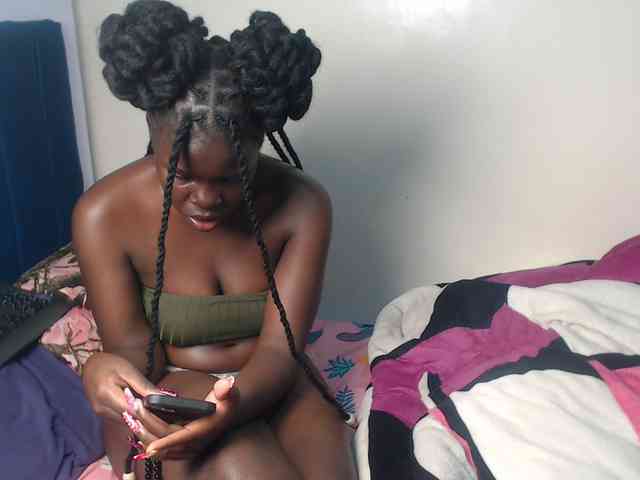 Petitebeauty webcam