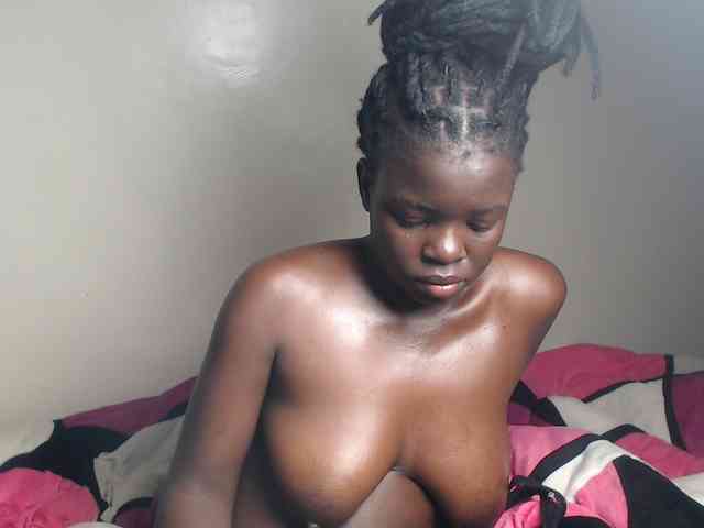 Petitebeauty webcam