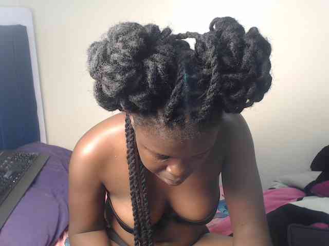 Petitebeauty webcam