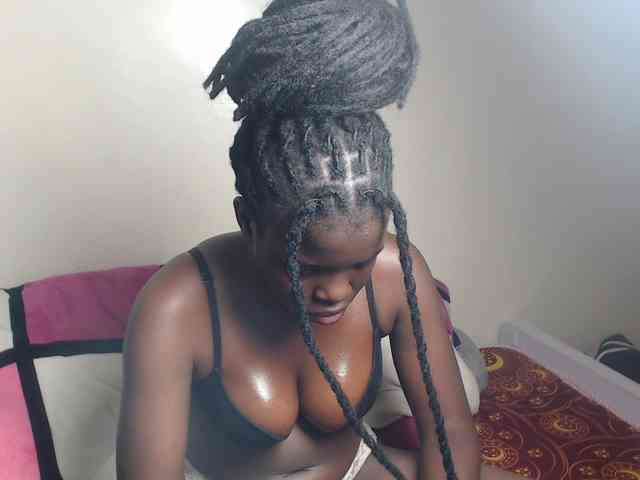Petitebeauty webcam