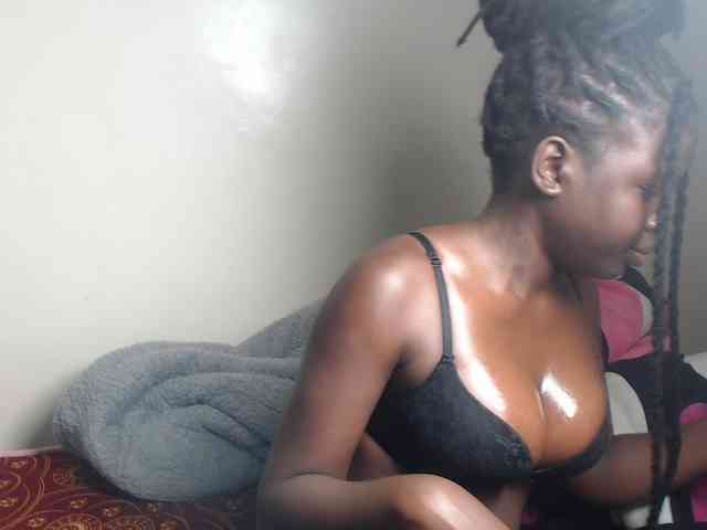 Petitebeauty webcam
