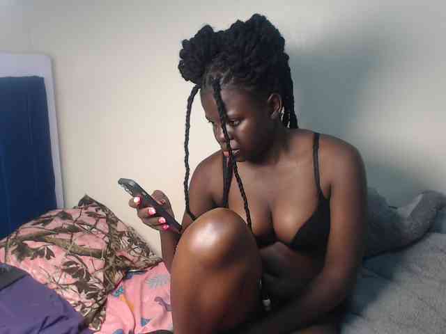 Petitebeauty webcam