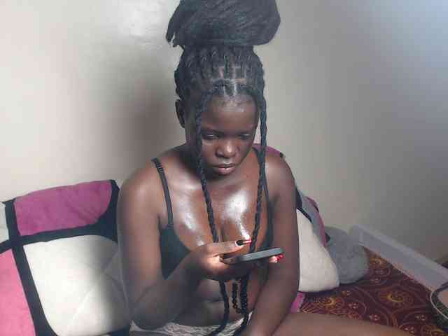 Petitebeauty webcam