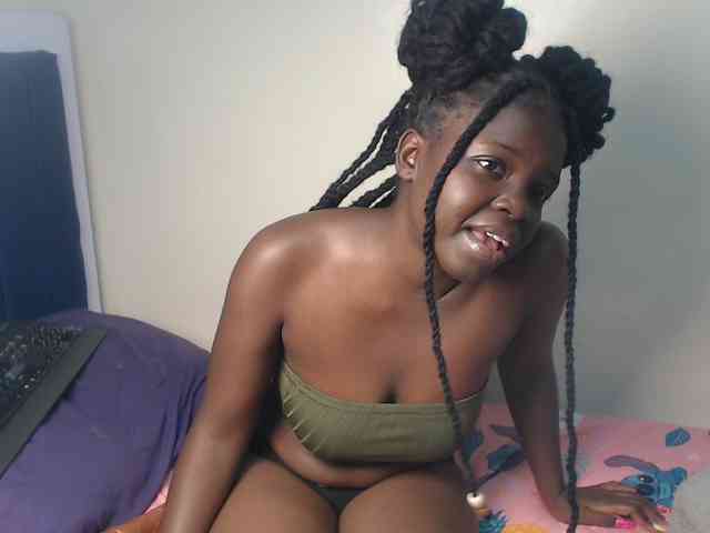 Petitebeauty webcam