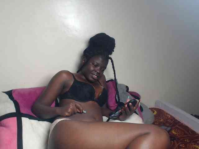 Petitebeauty webcam